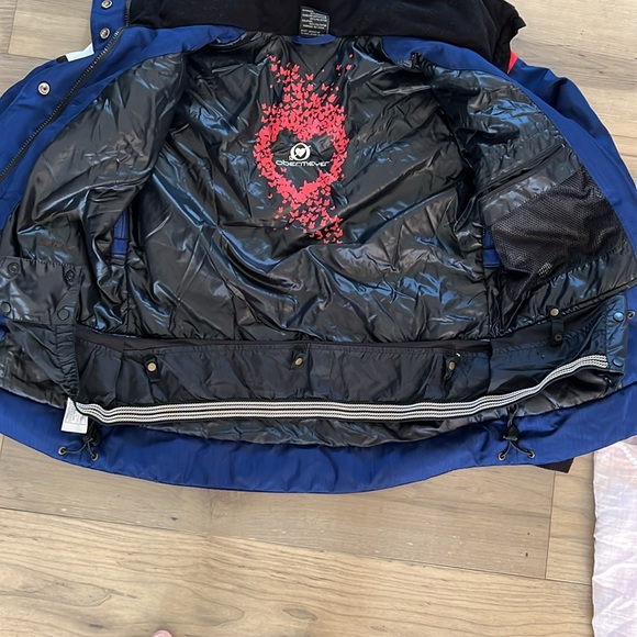 Obermeyer ski jacket - Picture 7 of 9